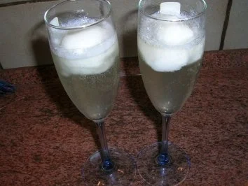 Rezept: Zitronensorbet mit Sekt - als ZWISCHENGANG - Bild Nr. 2 Zitronensorbet mit Sekt - als ZWISCHENGANG - - Rezept - Bild Nr. 2