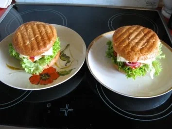 Cheeseburger -  "meine"  Laktosefrei, wenn man entsprechende Produkte verwendet ! - Rezept - Bild Nr. 2