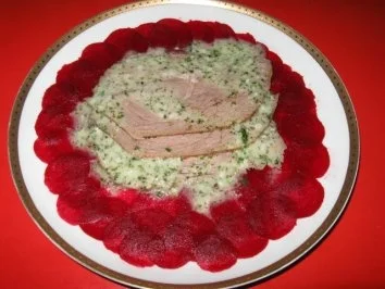 Carpaccio von Rote Bete mit kaltem Braten u. Vinaigrette - Rezept