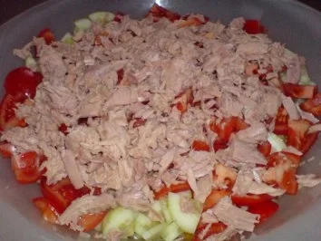 Rezept: Bunter Partysalat mit Thunfisch Bild Nr. 16 Bunter Partysalat mit Thunfisch - Rezept - Bild Nr. 16