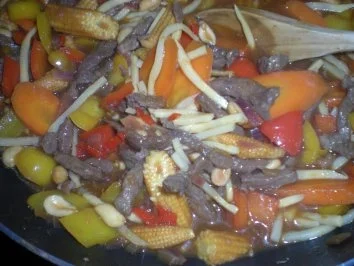 EXOTISCHES- "Gebratene Thai- Nudeln" - Rezept - Bild Nr. 2