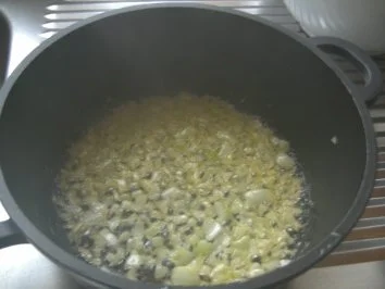 Rezept: Geschmorte Putenkeulchen in Hagebuttenkruste Bild Nr. 5 Geschmorte Putenkeulchen in Hagebuttenkruste - Rezept - Bild Nr. 5