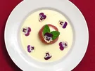 Granatapfelparfait auf Sanddorn-Zabaione - Rezept
