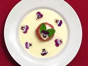 Granatapfelparfait auf Sanddorn-Zabaione - Rezept