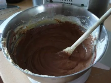 Rezept: Marmorkuchen mit Vanilleschote,Espresso,Amaretto und Schoko-Mokkabohnen Bild Nr. 7 Marmorkuchen mit Vanilleschote,Espresso,Amaretto und Schoko-Mokkabohnen - Rezept - Bild Nr. 7