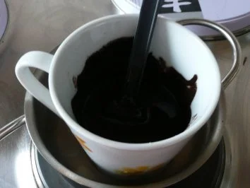 Rezept: Marmorkuchen mit Vanilleschote,Espresso,Amaretto und Schoko-Mokkabohnen Bild Nr. 11 Marmorkuchen mit Vanilleschote,Espresso,Amaretto und Schoko-Mokkabohnen - Rezept - Bild Nr. 11