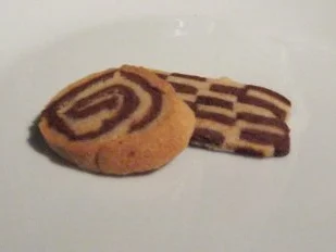 Schwarz-weißes Streifengebäck - Rezept - Bild Nr. 2