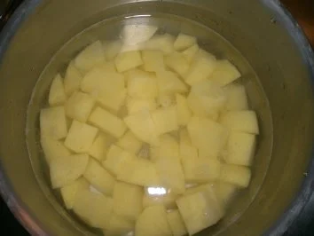 Schweinefilet mit Rahmpilzen und Kartoffel-Maronen-Püree - Rezept - Bild Nr. 2