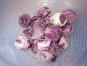 Huhn mit Lila Kartoffeln und Champignons aus dem Backofen - Rezept - Bild Nr. 3