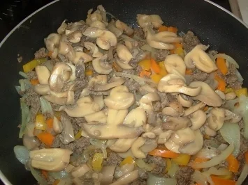 Rezept: Weizen-Pfanne mit Hack und Gemüse Weizen-Pfanne mit Hack und Gemüse - Rezept