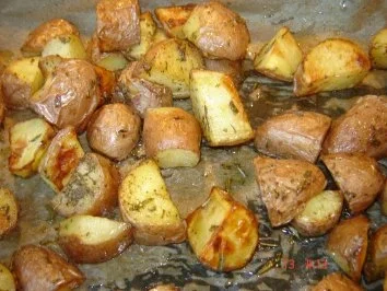 Rezept: Rosmarinkartoffeln Rosmarinkartoffeln - Rezept