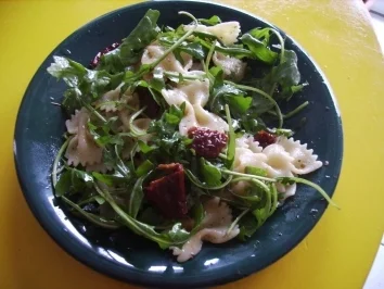 Nudelsalat mediteran - Rezept