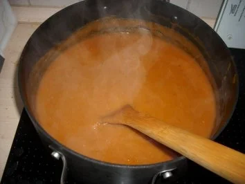 Rezept: Karottencremesuppe mit Pfiff Karottencremesuppe mit Pfiff - Rezept