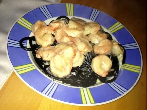 Schwarze Bandnudeln mit Garnelen Prosecco Sauce - Rezept