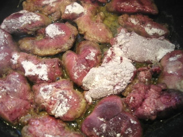 Rezept: Hähnchenleber mehliert .... Bild Nr. 11 Hähnchenleber mehliert .... - Rezept - Bild Nr. 11