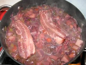 Rezept: Rotkraut - Blaukraut Eintopf mit Dorrfleisch Bild Nr. 9 Rotkraut - Blaukraut Eintopf mit Dorrfleisch - Rezept - Bild Nr. 9