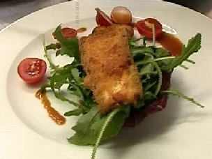 Zucchini-Rucolasalat mit Parmesan - Rezept