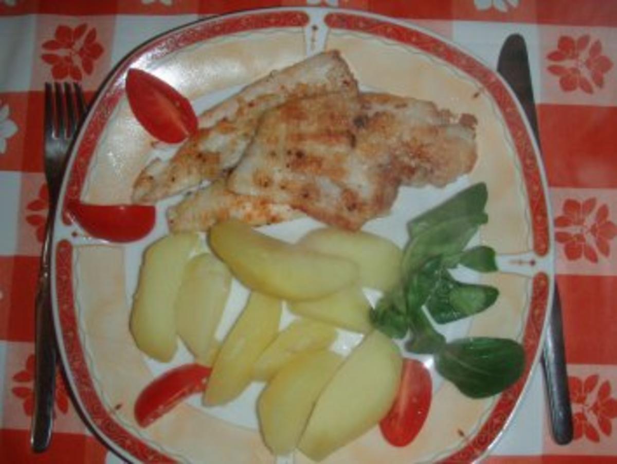 Pazifische Scholle nach &amp;quot; Müllerinart &amp;quot; und ein Feldsalat - Rezept ...