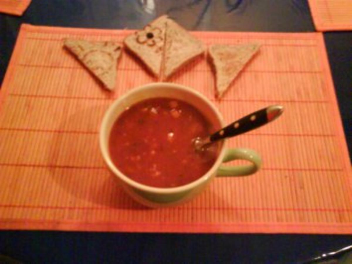 Bilder für Abendbrot: Tomatencremesuppe mit Toast - Rezept