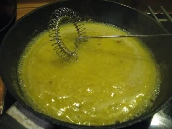 Rezept: Geflügelröllchen mit Pistazien- und Käsefüllung Bild Nr. 7 Geflügelröllchen mit Pistazien- und Käsefüllung - Rezept - Bild Nr. 7