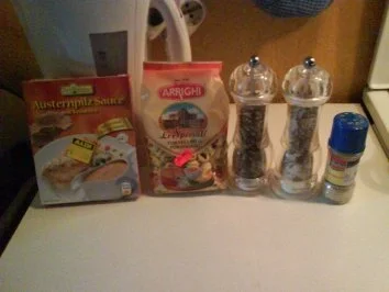 Rezept: Nudeln: Käsetortellinis mit Käse-Austernpilzsoße Bild Nr. 2 Nudeln: Käsetortellinis mit Käse-Austernpilzsoße - Rezept - Bild Nr. 2