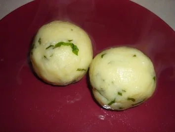 Rezept: Basilikum-Knödel Basilikum-Knödel - Rezept