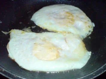 Rezept: Frühstück mit Brote, Pancakes und einer Tasse Kaffee Bild Nr. 8 Frühstück mit Brote, Pancakes und einer Tasse Kaffee - Rezept - Bild Nr. 8