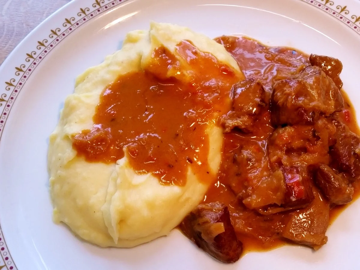 Rezept: Szegediner Gulasch Bild Nr. 4892 Szegediner Gulasch - Rezept - Bild Nr. 4892