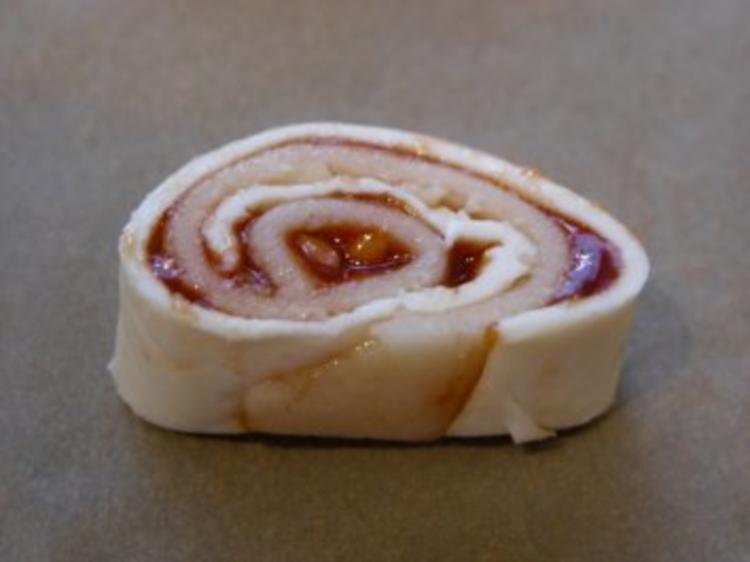 Plätzchen Hagebutten Blätterteig Schnecken - einfach - von Pastapabst Plätzchen Hagebutten Blätterteig Schnecken - einfach - von Pastapabst