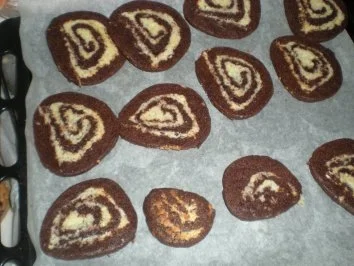 Rezept: PLÄTZCHEN- "Kokos- Schnecken" Bild Nr. 3 PLÄTZCHEN- "Kokos- Schnecken" - Rezept - Bild Nr. 3