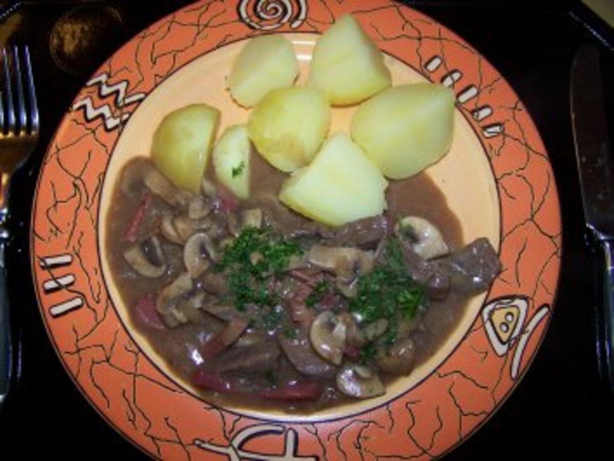 Fleisch - Geschnetzeltes "Stroganoff" mit Rinderzunge - Rezept - Bild Nr. 2