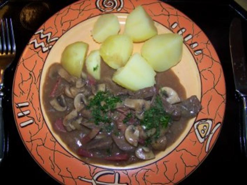 Fleisch - Geschnetzeltes &amp;quot;Stroganoff&amp;quot; mit Rinderzunge - Rezept ...