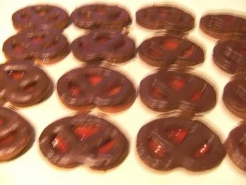 Rezept: KLEINGEBÄCK - Uta's Ausstechplätzchen Bild Nr. 2 KLEINGEBÄCK - Uta's Ausstechplätzchen - Rezept - Bild Nr. 2