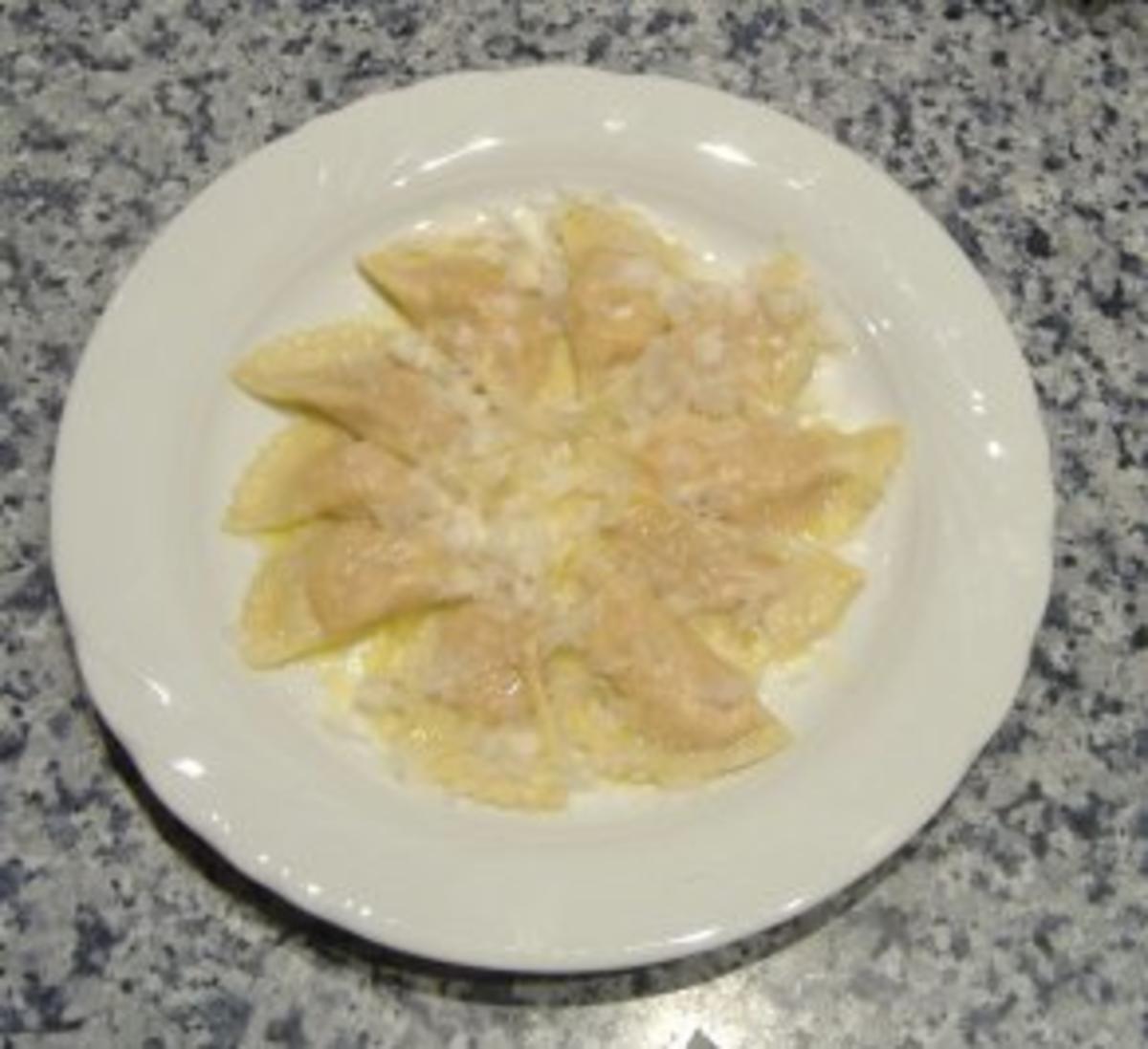 Ravioli mit Kürbisfüllung - Rezept mit Bild - kochbar.de