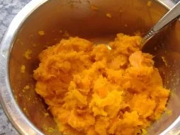 Rezept: Ravioli mit Kürbisfüllung Bild Nr. 3 Ravioli mit Kürbisfüllung - Rezept - Bild Nr. 3