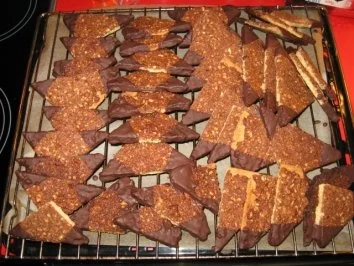 H A S E L N U S S - N O U G A T - E C K E N - Rezept