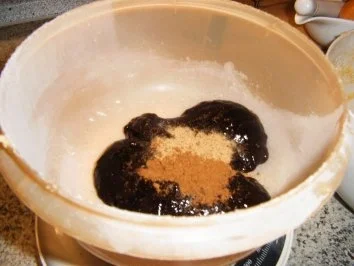 Rezept: Advents-Wintergugelhupf Bild Nr. 5 Advents-Wintergugelhupf - Rezept - Bild Nr. 5