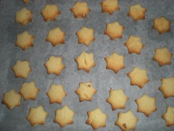 PLÄTZCHEN- Marzipan-Sternchen" - Rezept