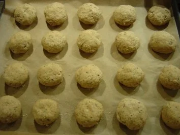 Salami-Brötchen-Snak für den Kartenabend... ergibt ca. 20 Stück - Rezept - Bild Nr. 6