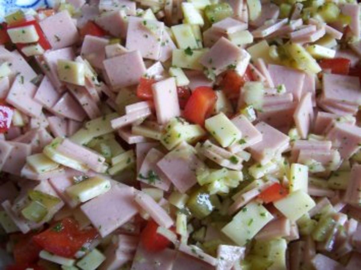 Salat...Einfacher Wurstsalat - Rezept mit Bild - kochbar.de