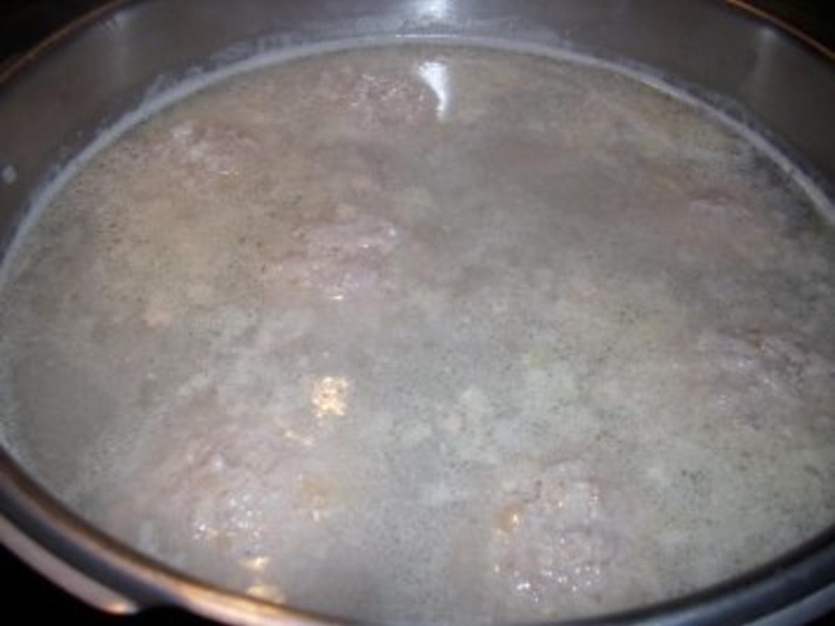 Kochklopse mit Kapernsoße - einfach - von Kuechenteufelchen