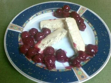 Zimtparfait mit heissen Kirschen - Rezept