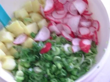 Kartoffel-Radieschen-Salat - Rezept - Bild Nr. 2