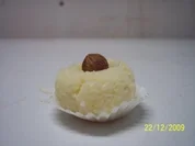 Rezept: Kokoskugeln ( Raffaello) Kokoskugeln ( Raffaello) - Rezept