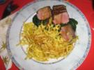 Entenbrustflet auf einem  Spinatbett an Mandel-Tagliatelle mit Orangen-Rotwein-Sauce - Rezept
