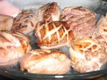 Rezept: Entenbrustflet auf einem Spinatbett an Mandel-Tagliatelle mit Orangen-Rotwein-Sauce Bild Nr. 3 Entenbrustflet auf einem Spinatbett an Mandel-Tagliatelle mit Orangen-Rotwein-Sauce - Rezept - Bild Nr. 3