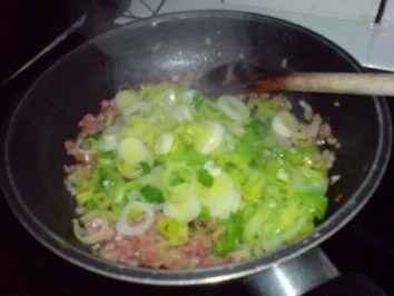 Rezept: Blätterteigkörbchen mit Schinkenspeck Bild Nr. 9 Blätterteigkörbchen mit Schinkenspeck - Rezept - Bild Nr. 9