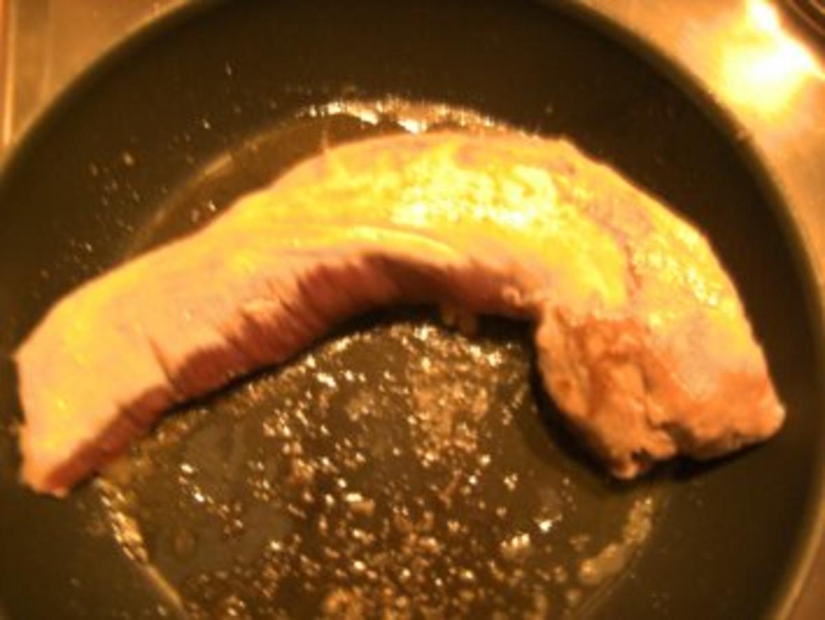 Fleisch: Schweinefilet mit Camembert in Blätterteig - Rezept - Bild Nr. 2