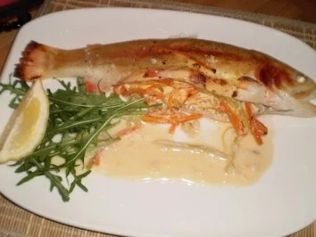 Rezept: Goldforelle, gefüllt nach französischer Art Bild Nr. 2 Goldforelle, gefüllt nach französischer Art - Rezept - Bild Nr. 2