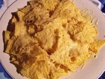 Überbackene Nachos mit Selbstgemachtem Dip - Rezept